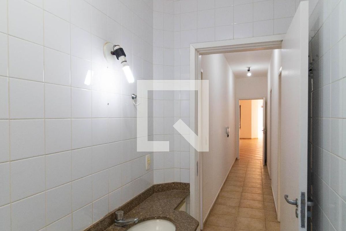 Casa à Venda - Taquaral, 3 Quartos,  257 m2 em , Campinas - sp | SoloBR