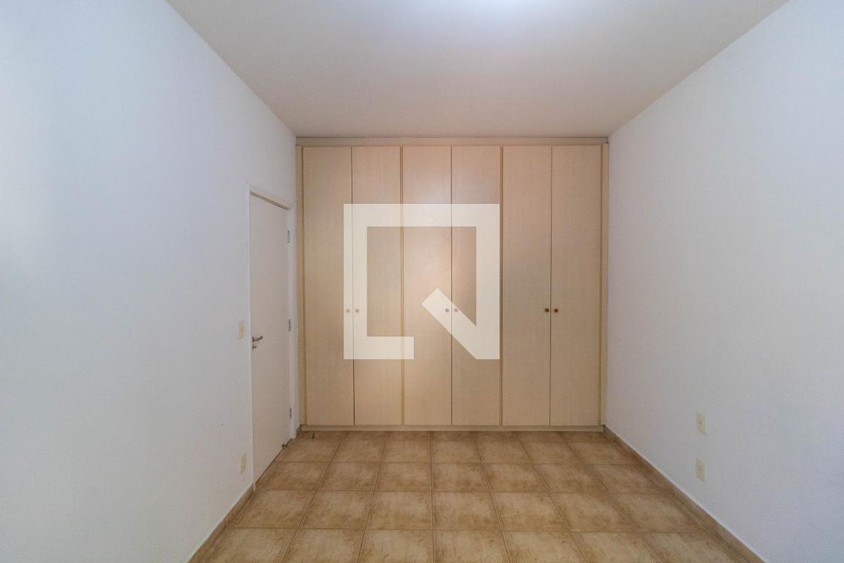 Casa à Venda - Taquaral, 3 Quartos,  257 m2 em , Campinas - sp | SoloBR