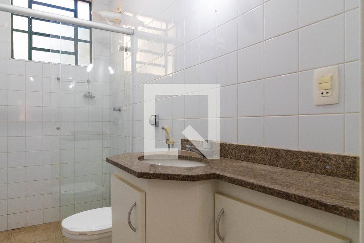 Casa à Venda - Taquaral, 3 Quartos,  257 m2 em , Campinas - sp | SoloBR