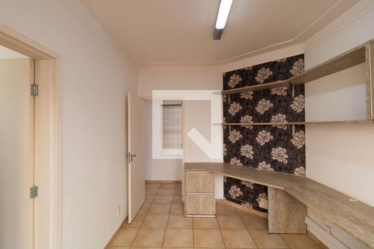 Casa à Venda - Taquaral, 3 Quartos,  257 m2 em , Campinas - sp | SoloBR