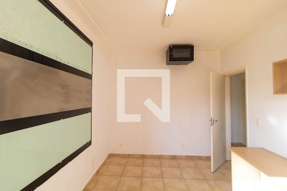 Casa à Venda - Taquaral, 3 Quartos,  257 m2 em , Campinas - sp | SoloBR