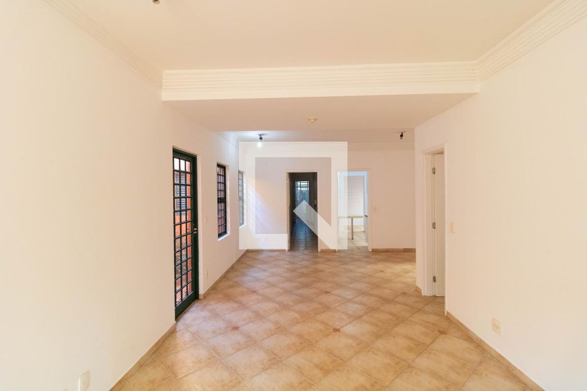 Casa à Venda - Taquaral, 3 Quartos,  257 m2 em , Campinas - sp | SoloBR