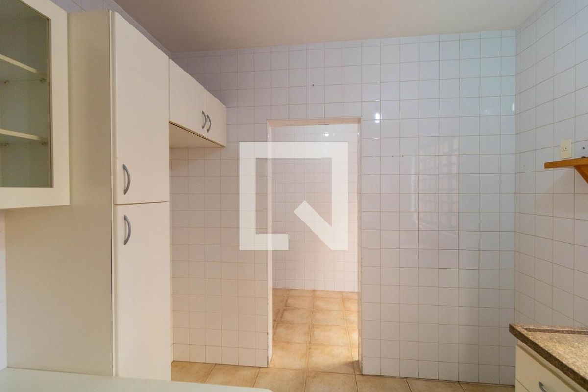 Casa à Venda - Taquaral, 3 Quartos,  257 m2 em , Campinas - sp | SoloBR