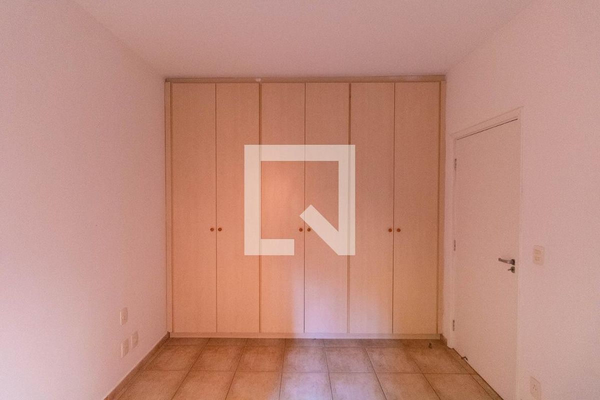 Casa à Venda - Taquaral, 3 Quartos,  257 m2 em , Campinas - sp | SoloBR