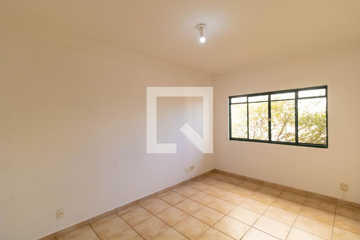 Casa à Venda - Taquaral, 3 Quartos,  257 m2 em , Campinas - sp | SoloBR