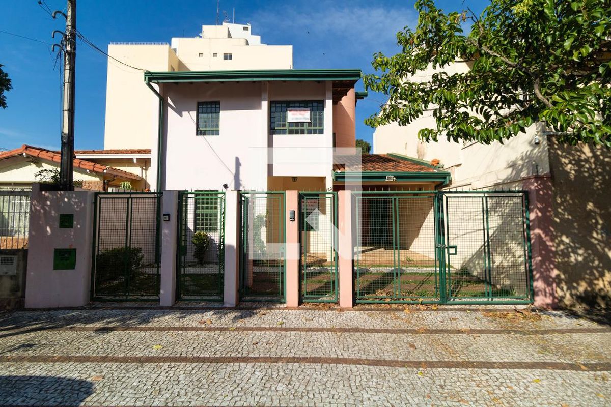Casa à Venda - Taquaral, 3 Quartos,  257 m2 em , Campinas - sp | SoloBR
