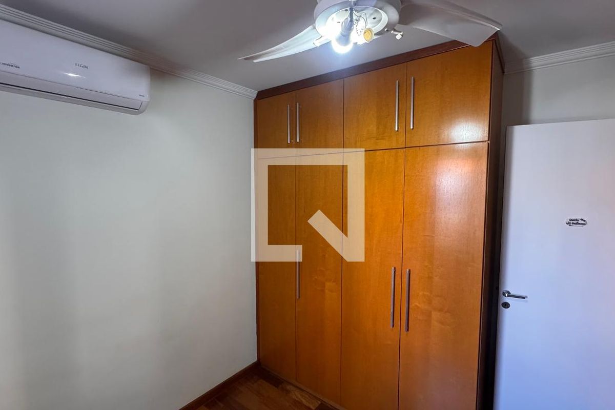 Casa à Venda - Parque Prado, 3 Quartos,  132 m2 em , Campinas - sp | SoloBR