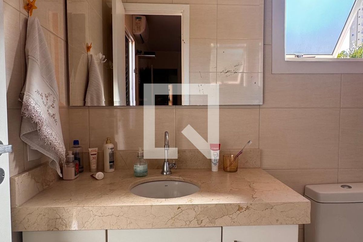 Casa à Venda - Parque Prado, 3 Quartos,  132 m2 em , Campinas - sp | SoloBR
