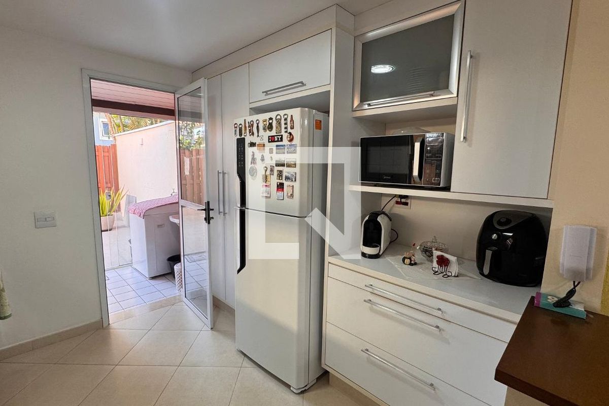 Casa à Venda - Parque Prado, 3 Quartos,  132 m2 em , Campinas - sp | SoloBR