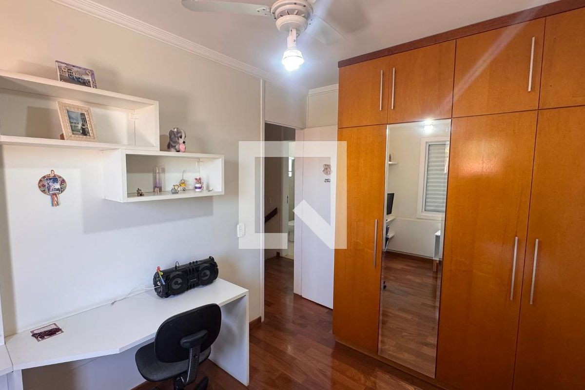 Casa à Venda - Parque Prado, 3 Quartos,  132 m2 em , Campinas - sp | SoloBR