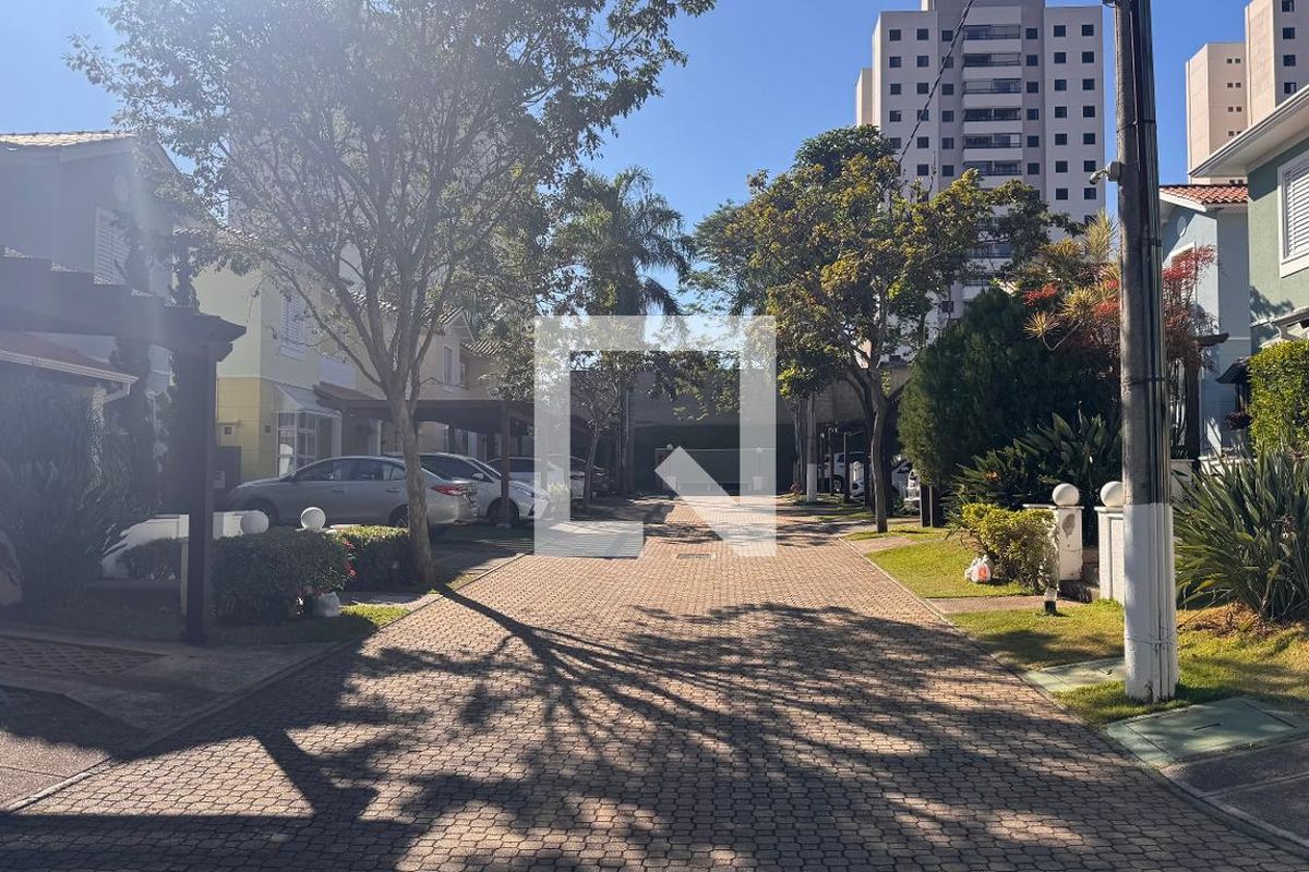 Casa à Venda - Parque Prado, 3 Quartos,  132 m2 em , Campinas - sp | SoloBR