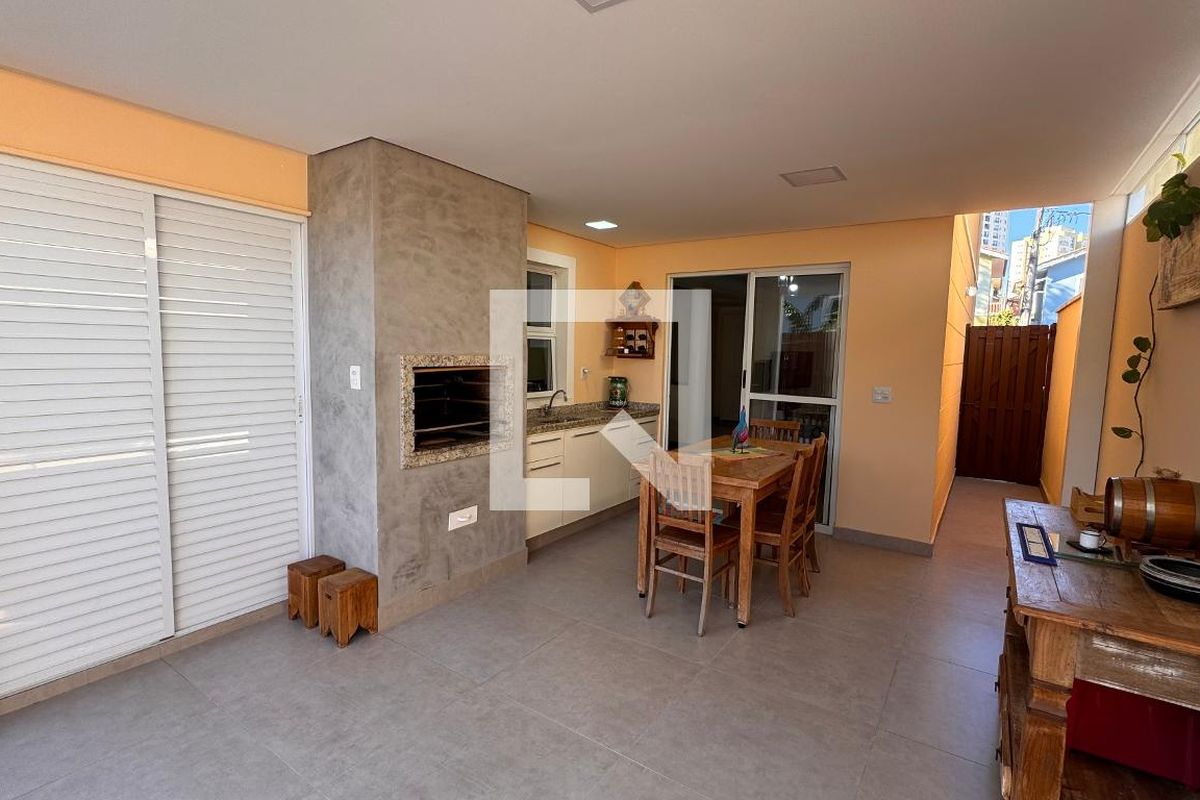 Casa à Venda - Parque Prado, 3 Quartos,  132 m2 em , Campinas - sp | SoloBR