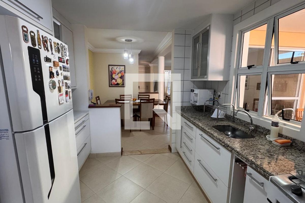 Casa à Venda - Parque Prado, 3 Quartos,  132 m2 em , Campinas - sp | SoloBR