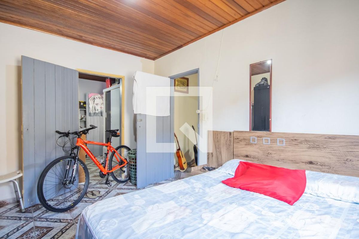 Casa, 4 quartos, 225 m² - Foto 38