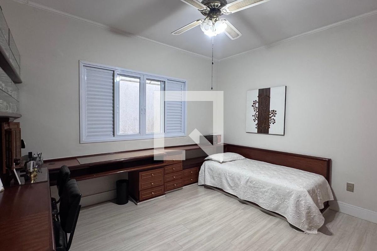 Casa à Venda - Parque Prado, 6 Quartos,  334 m2 em , Campinas - sp | SoloBR
