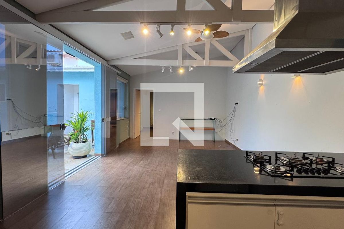 Casa à Venda - Parque Prado, 6 Quartos,  334 m2 em , Campinas - sp | SoloBR