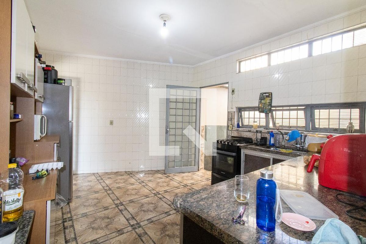 Casa à Venda - Barão Geraldo - Centro, 4 Quartos,  397 m2 em , Campinas - sp | SoloBR