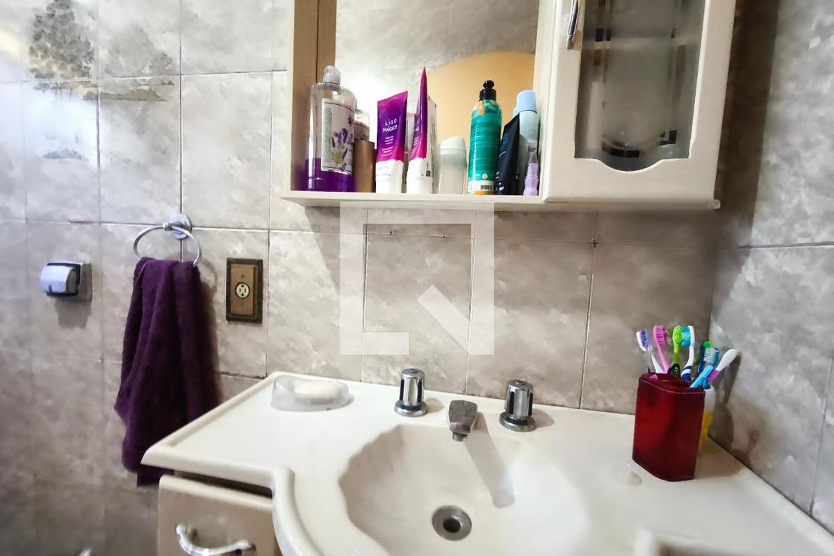 Casa à Venda - Jardim do Lago, 5 Quartos,  180 m2 em , Campinas - sp | SoloBR