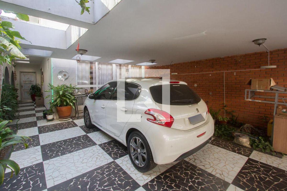 Casa, 3 quartos, 218 m² - Foto 37