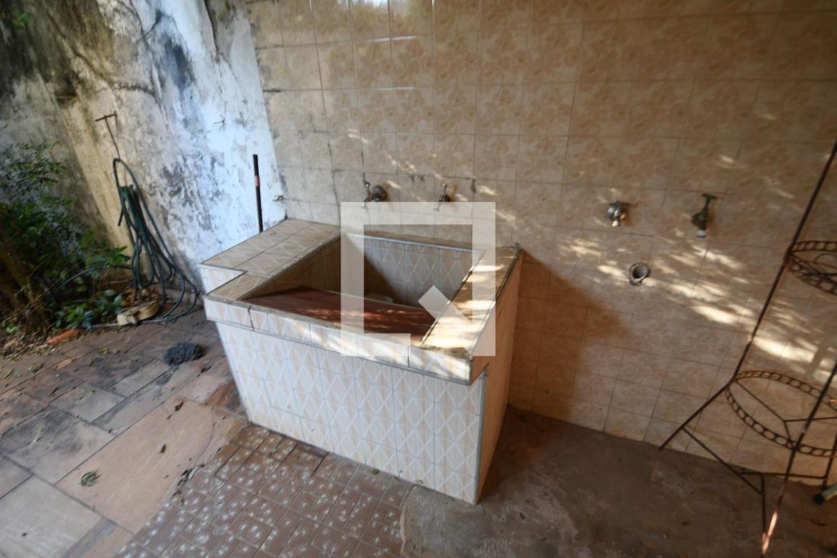 Casa à Venda - Guanabara, 3 Quartos,  330 m2 em , Campinas - sp | SoloBR