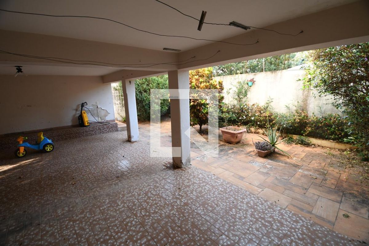 Casa à Venda - Guanabara, 3 Quartos,  330 m2 em , Campinas - sp | SoloBR