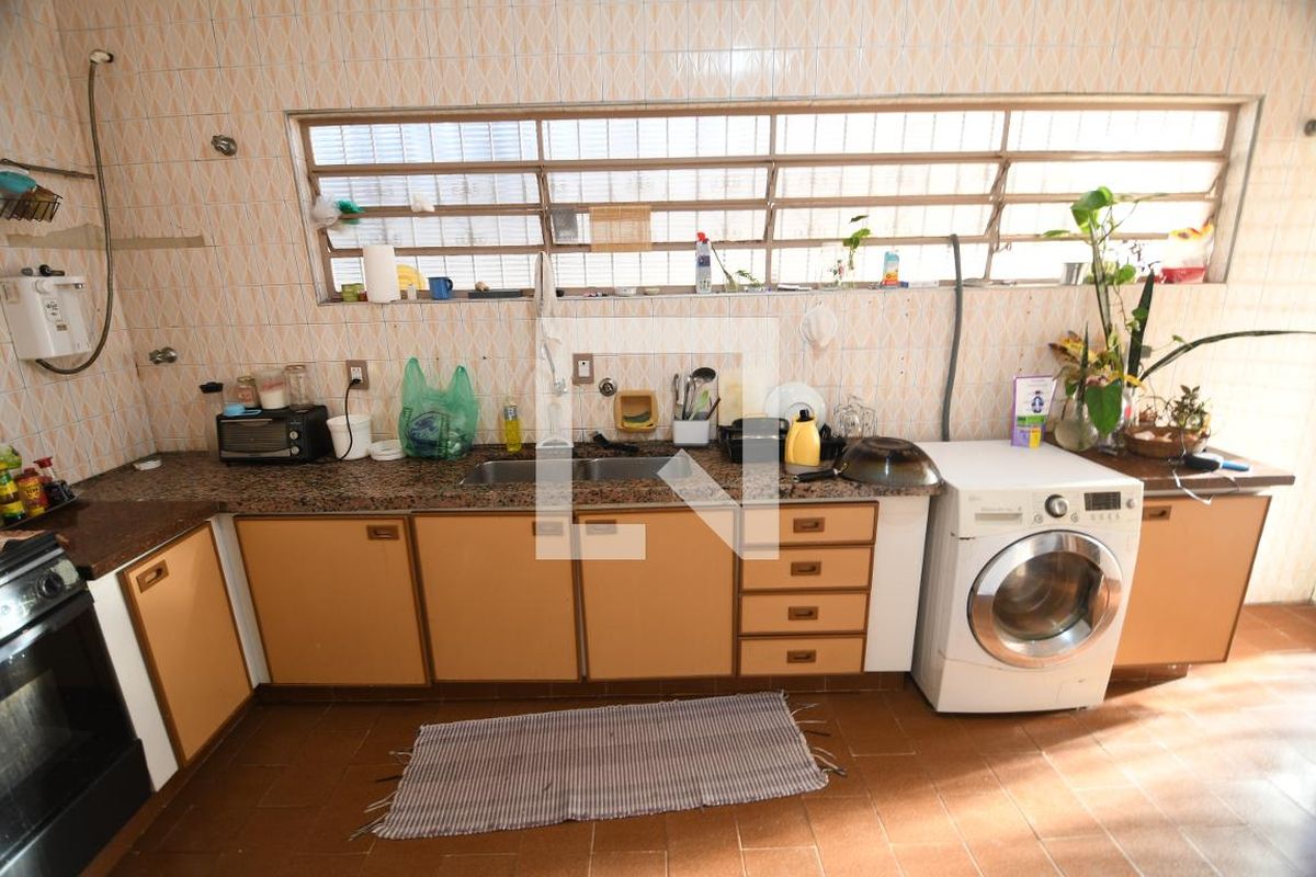 Casa à Venda - Guanabara, 3 Quartos,  330 m2 em , Campinas - sp | SoloBR