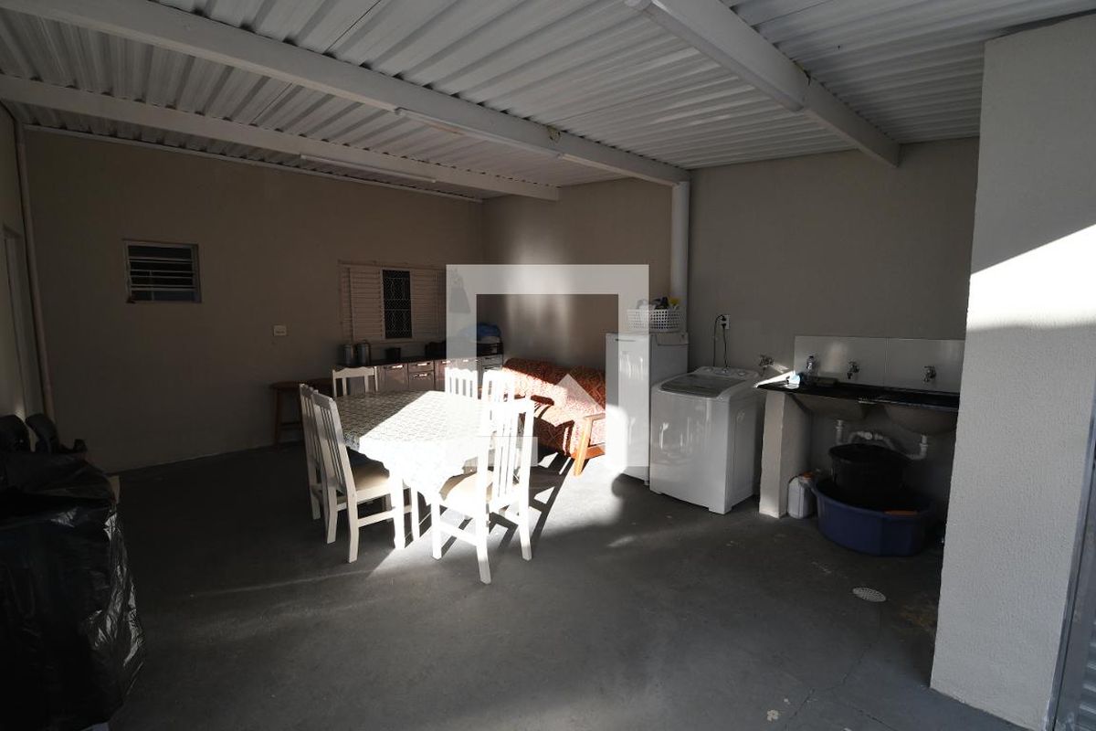 Casa à Venda - Taquaral, 2 Quartos,  255 m2 em , Campinas - sp | SoloBR