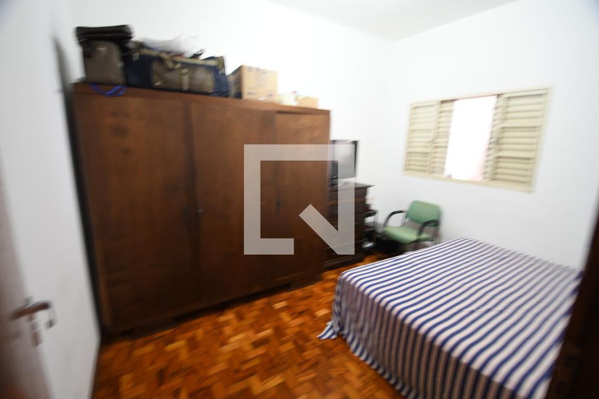 Casa à Venda - Taquaral, 2 Quartos,  255 m2 em , Campinas - sp | SoloBR