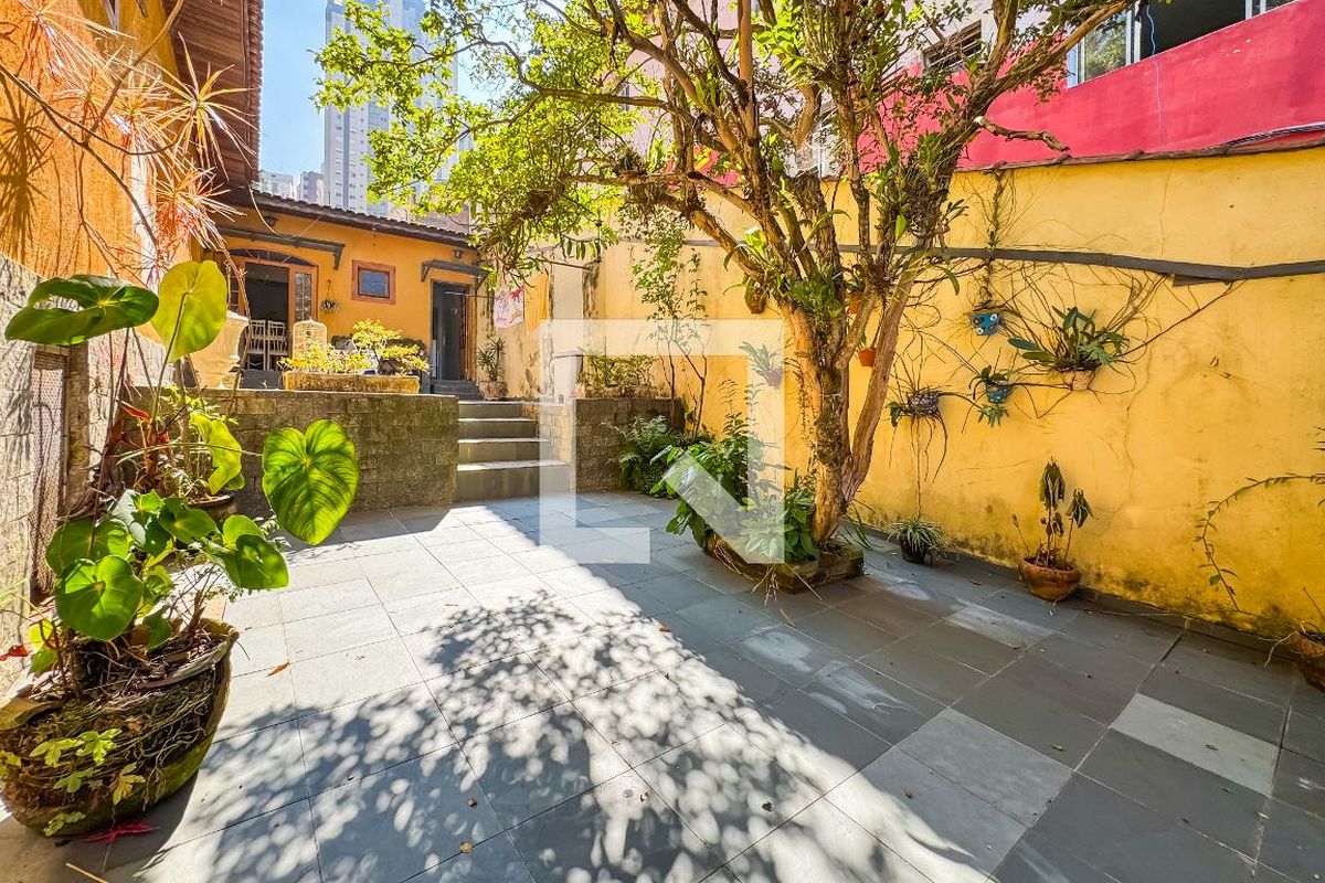 Casa, 3 quartos, 256 m² - Foto 49