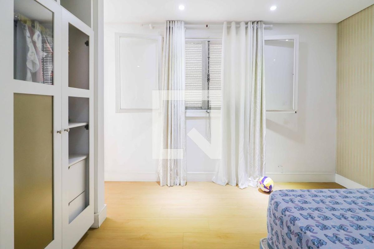 Casa, 3 quartos, 258 m² - Foto 36