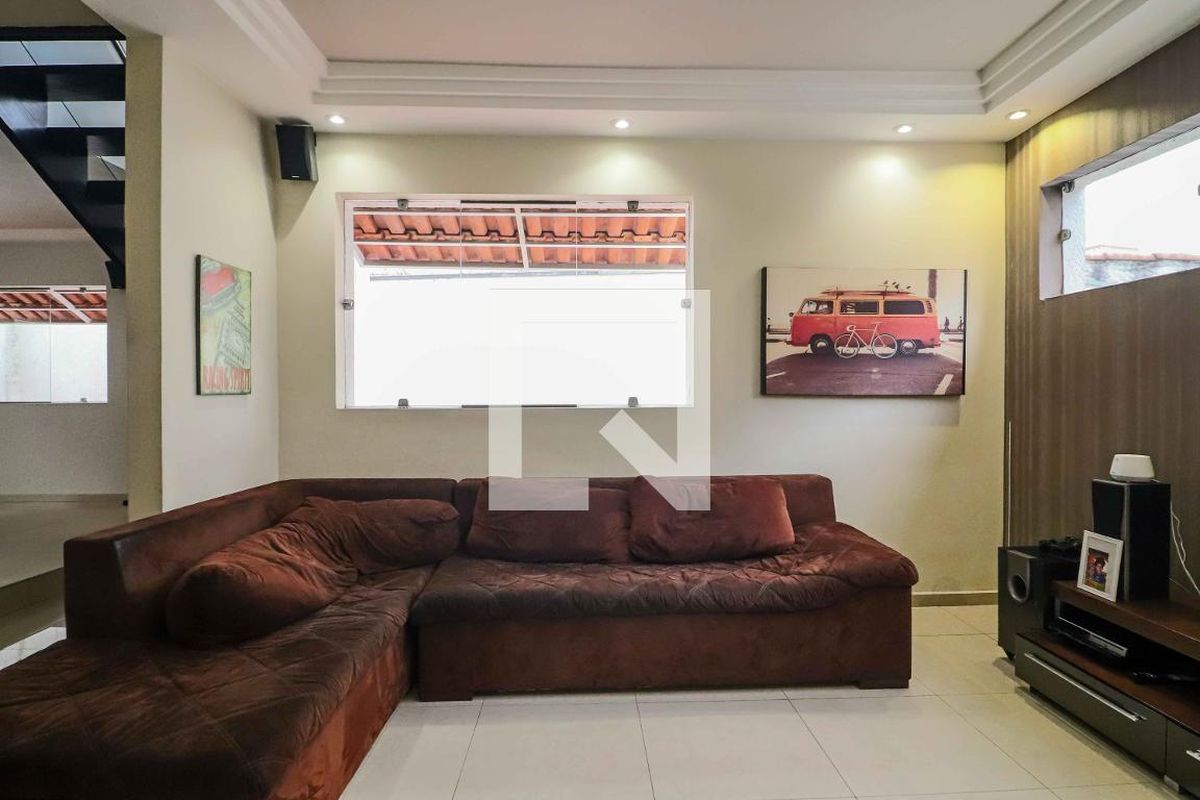 Casa, 3 quartos, 258 m² - Foto 4