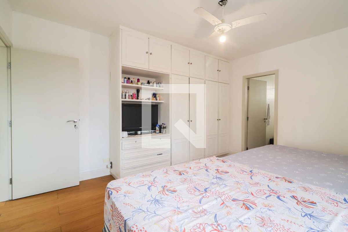 Casa, 3 quartos, 258 m² - Foto 42