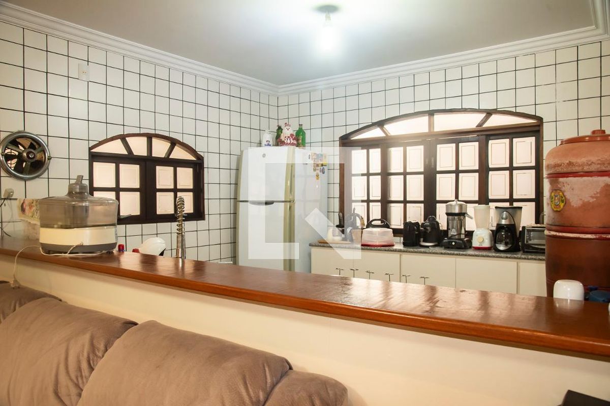 Casa, 3 quartos, 234 m² - Foto 36