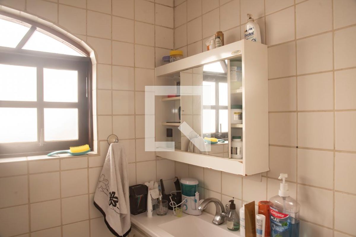 Casa, 3 quartos, 234 m² - Foto 28