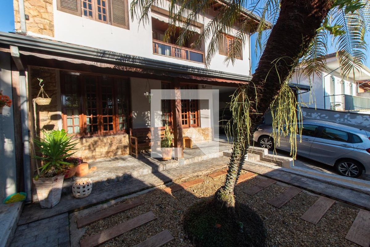 Casa à Venda - Jardim Planalto, 3 Quartos,  284 m2 em , Campinas - sp | SoloBR