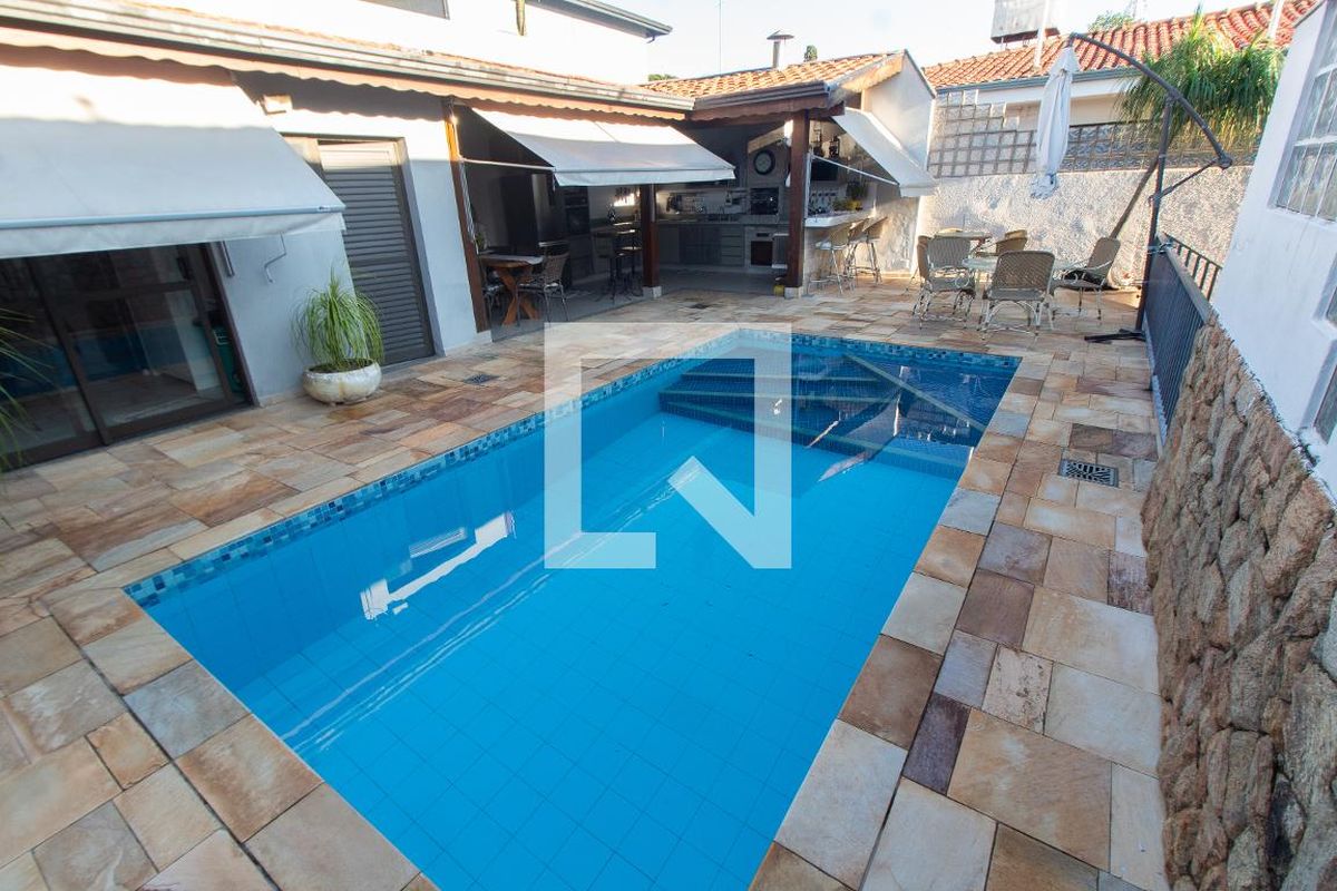 Casa à Venda - Jardim Planalto, 3 Quartos,  284 m2 em , Campinas - sp | SoloBR