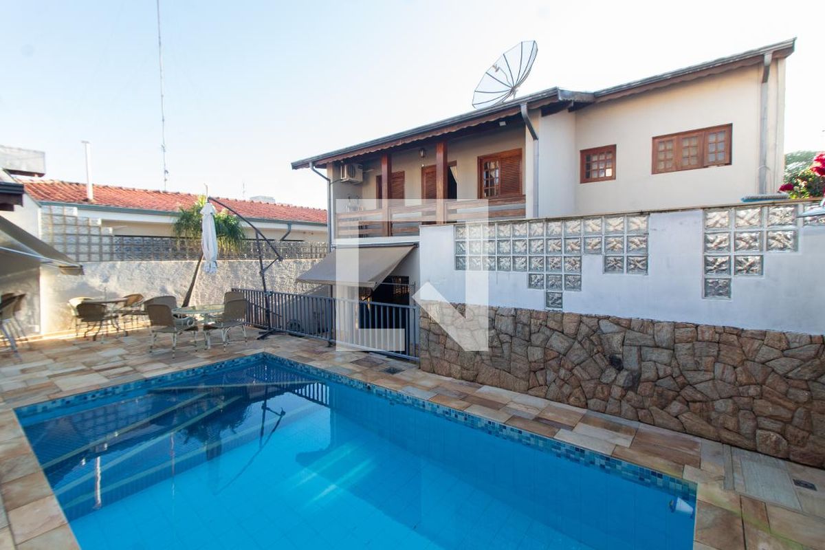 Casa à Venda - Jardim Planalto, 3 Quartos,  284 m2 em , Campinas - sp | SoloBR