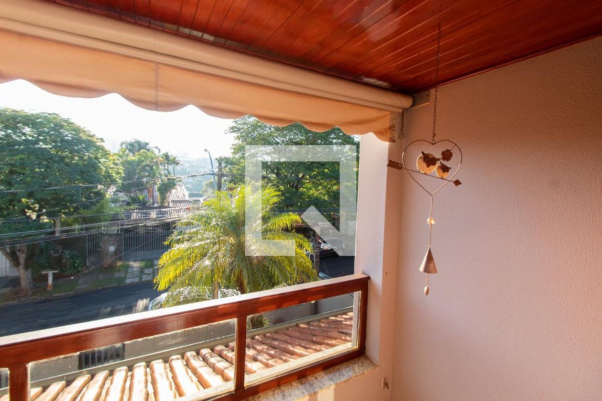 Casa à Venda - Jardim Planalto, 3 Quartos,  284 m2 em , Campinas - sp | SoloBR