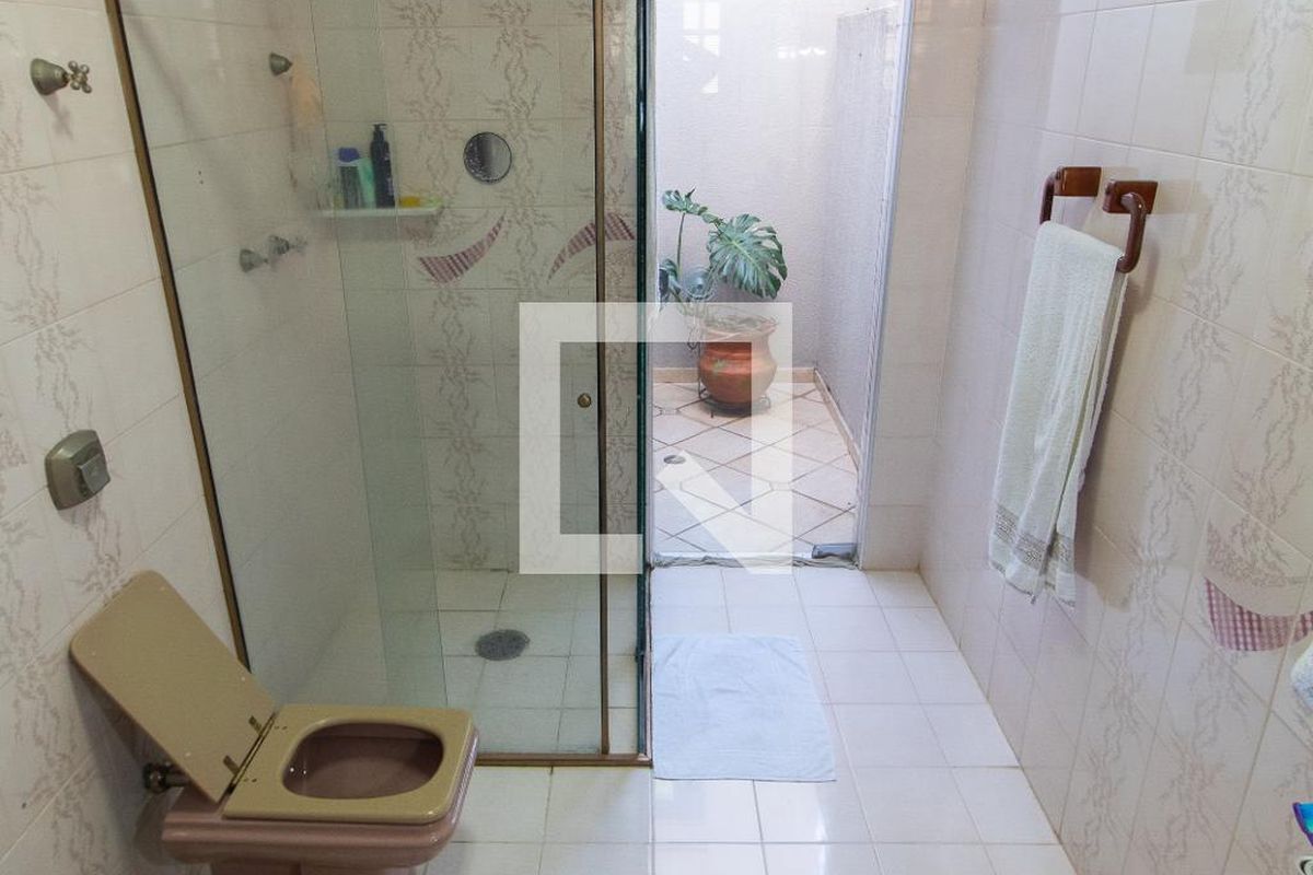 Casa à Venda - Jardim Planalto, 3 Quartos,  284 m2 em , Campinas - sp | SoloBR