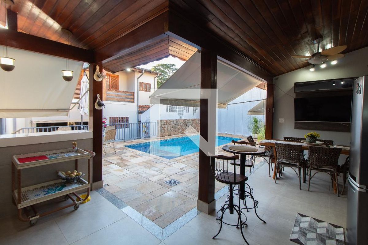 Casa à Venda - Jardim Planalto, 3 Quartos,  284 m2 em , Campinas - sp | SoloBR