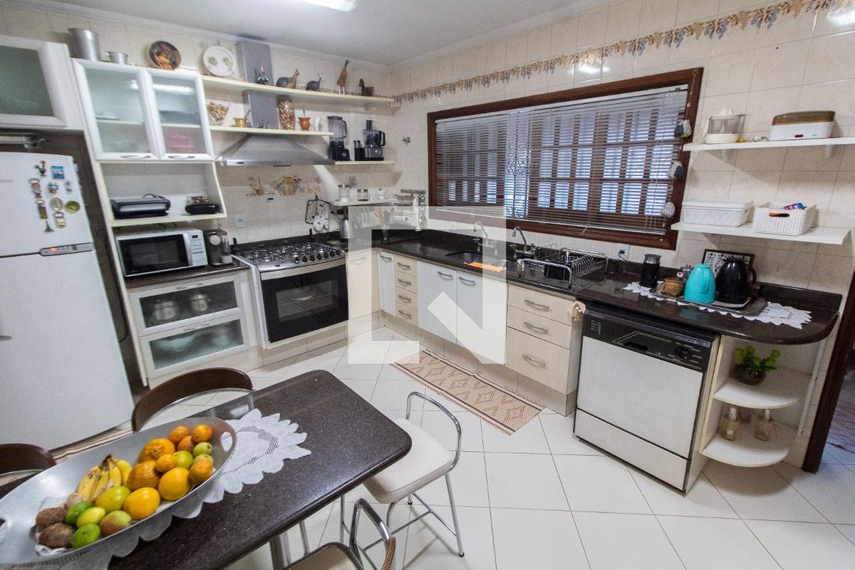 Casa à Venda - Jardim Planalto, 3 Quartos,  284 m2 em , Campinas - sp | SoloBR