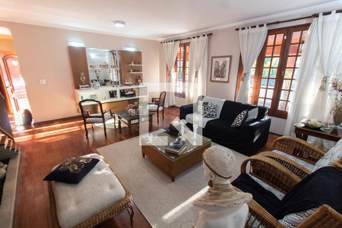 Casa à Venda - Jardim Planalto, 3 Quartos,  284 m2 em , Campinas - sp | SoloBR