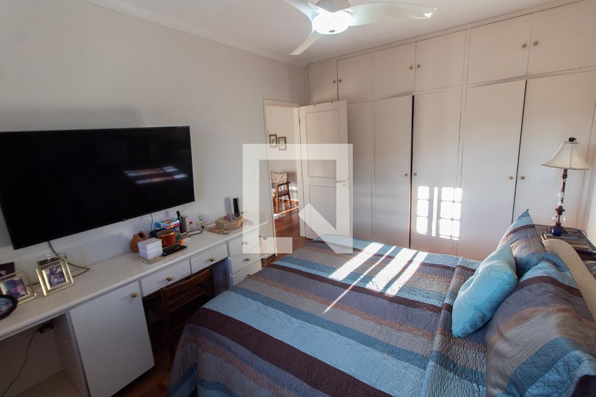 Casa à Venda - Jardim Planalto, 3 Quartos,  284 m2 em , Campinas - sp | SoloBR