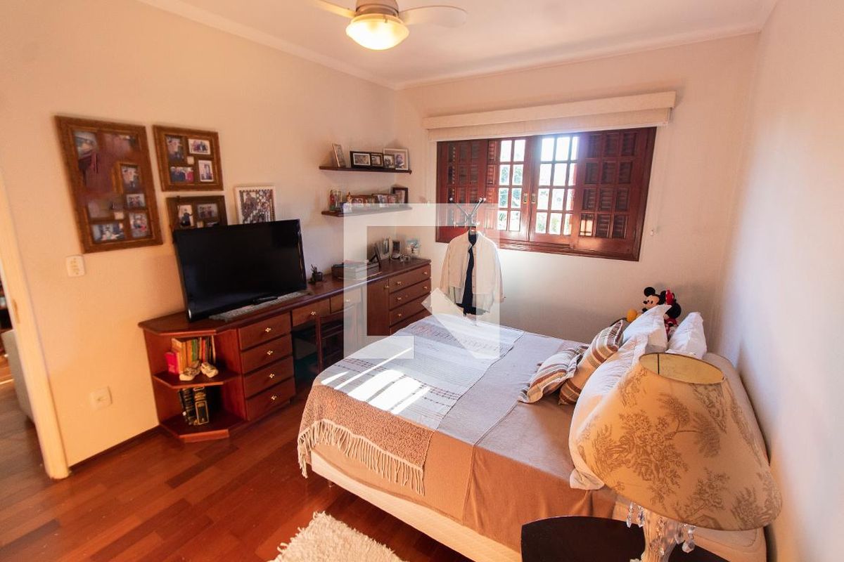 Casa à Venda - Jardim Planalto, 3 Quartos,  284 m2 em , Campinas - sp | SoloBR
