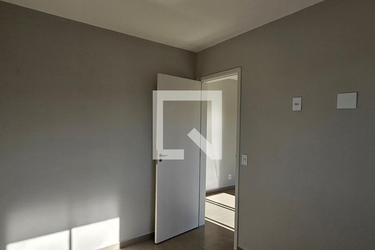 Apartamento, 2 quartos, 37 m² - Foto 11