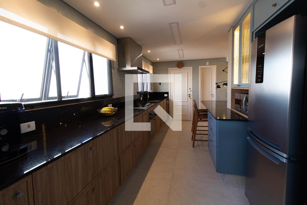 Apartamento à Venda - Cambuí, 3 Quartos,  138 m2 em , Campinas - sp | SoloBR