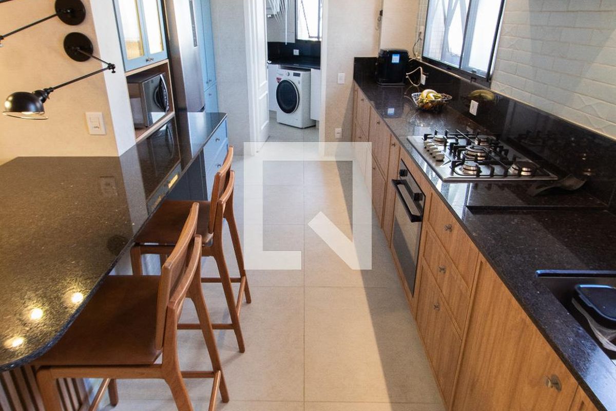 Apartamento à Venda - Cambuí, 3 Quartos,  138 m2 em , Campinas - sp | SoloBR