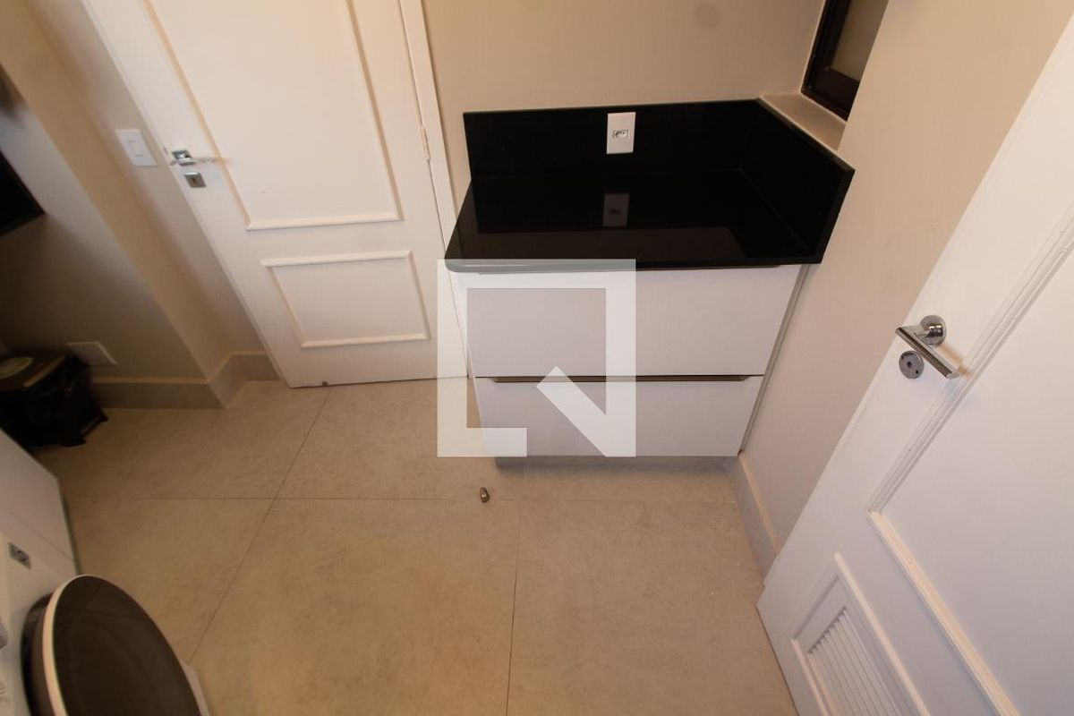 Apartamento à Venda - Cambuí, 3 Quartos,  138 m2 em , Campinas - sp | SoloBR
