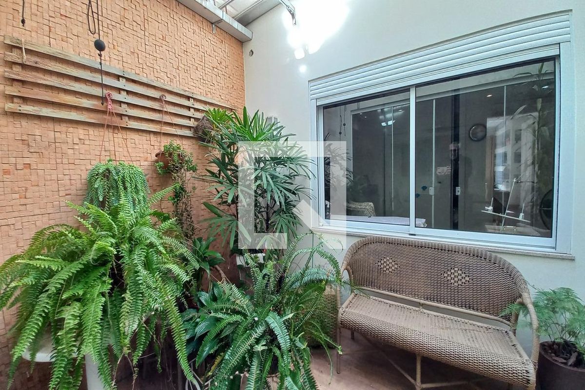 Casa à Venda - Parque Prado, 3 Quartos,  270 m2 em , Campinas - sp | SoloBR