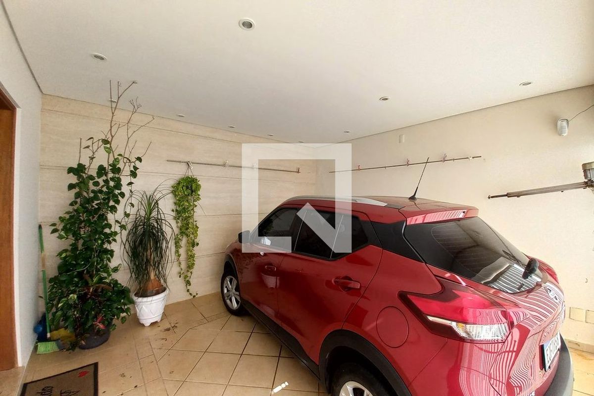 Casa à Venda - Parque Prado, 3 Quartos,  270 m2 em , Campinas - sp | SoloBR